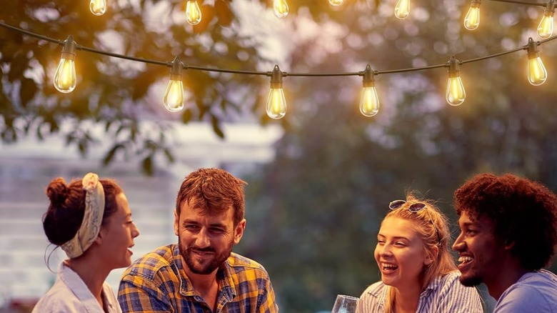 5 cool solar-powered USB-C gadgets you can find on Amazon