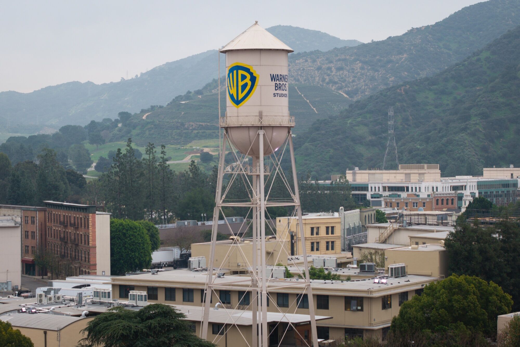 Tencent is said to be back on Paramount-Warner Bros deal with fresh funding